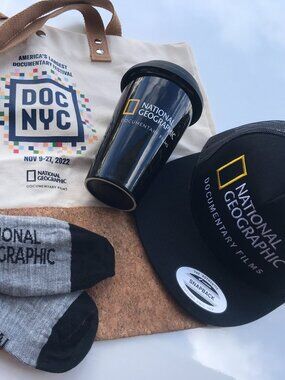 New. National Geographic. Bag - Socks -  Termal ceramic cup - Hat.